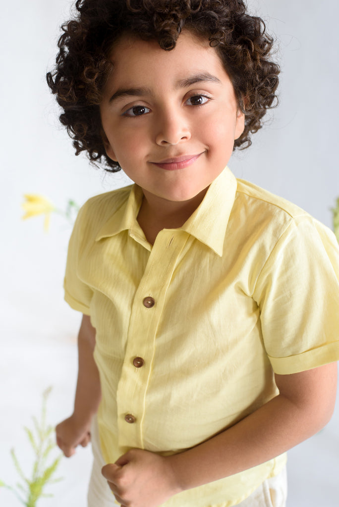 Dream Downtown is an Organic Cotton Half Sleeves Shirt For Boys.