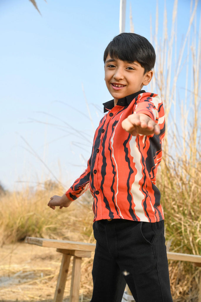Red Tape is an Eri Silk Swaying Full Sleeves  Organic Cotton Canvas Fabric Shirt For Boys.