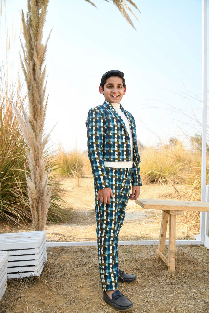 Grind to a Halt Detachable Single Breasted Suit For Boys.