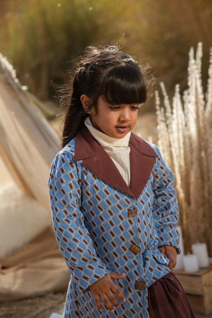 Rise to the Plause is an Organic Cotton Canvas Jacket For Girls.