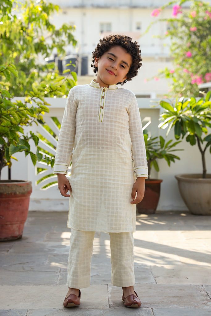 Faqat is a Checkered Organic Cotton Kurta Trouser Set For Boys.